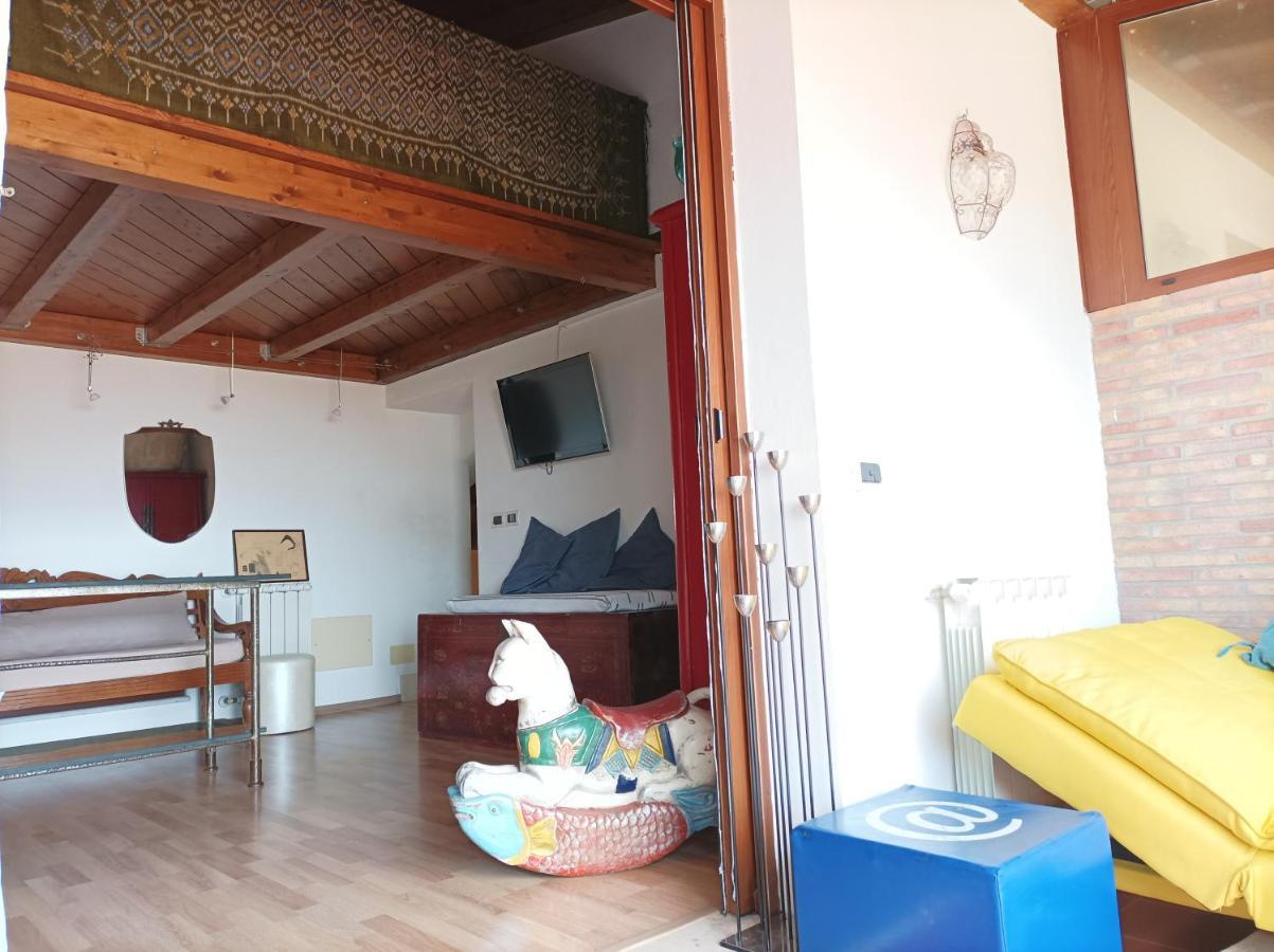 Aly Art Apartment Taormina Duomo, Gulf & Etna View מראה חיצוני תמונה
